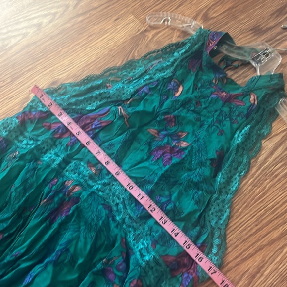 FREE PEOPLE Intimately She Moves open back trapeze swing dress - Picture 7 of 9